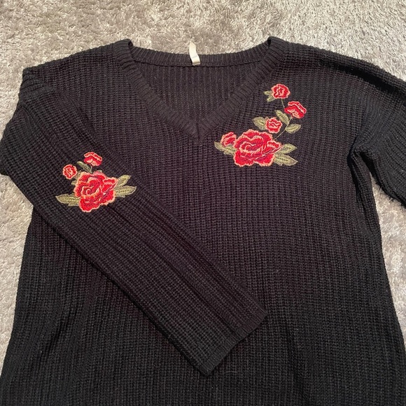 Bluenotes Black Floral Embroidered Sweater - Picture 2 of 2